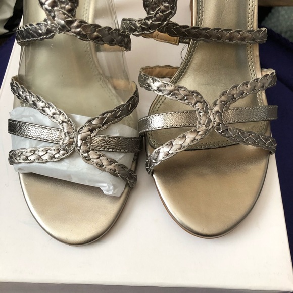 Banana Republic heels *New* - Picture 2 of 6